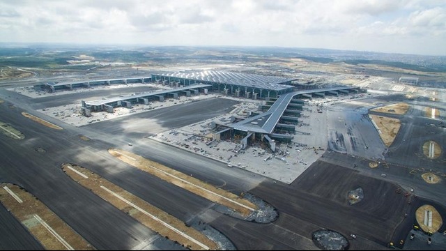 В Стамбуле открыли крупнейший в мире аэропорт