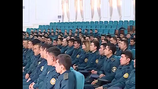 Toshkent shahar IIBB YHXB tomondan konstitutsiya kitoblari sovga qilinmoqda