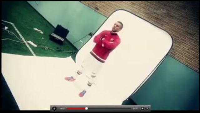 Первая фотосессия Лукаса Подольски видео в составе Арсенала