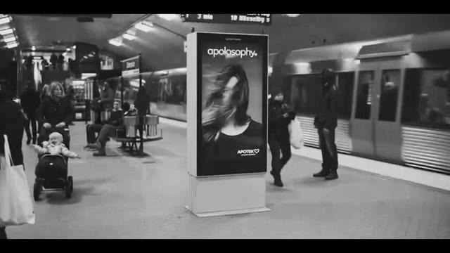 Реклама шампуня в метро получила неожиданное продолжение