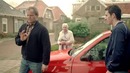 Ненадежная старушка в рекламе VW Golf