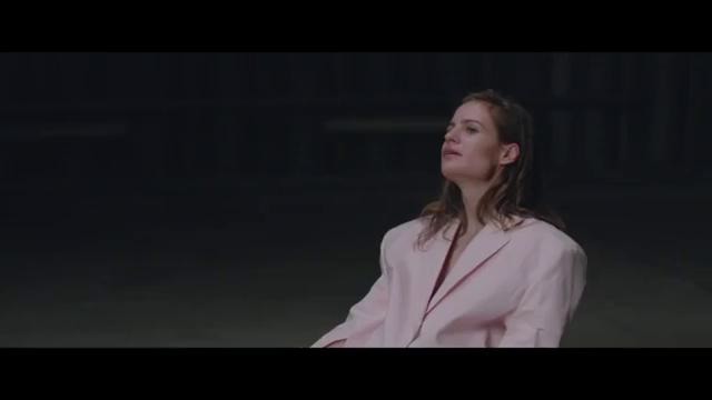 Christine and the Queens – Paradis Perdus (Clip Officiel)