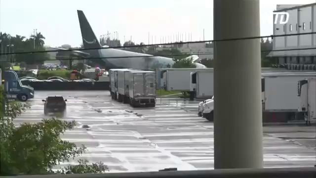 Грузовой самолёт Amazon разбился при посадке в Майами: погибли пять человек