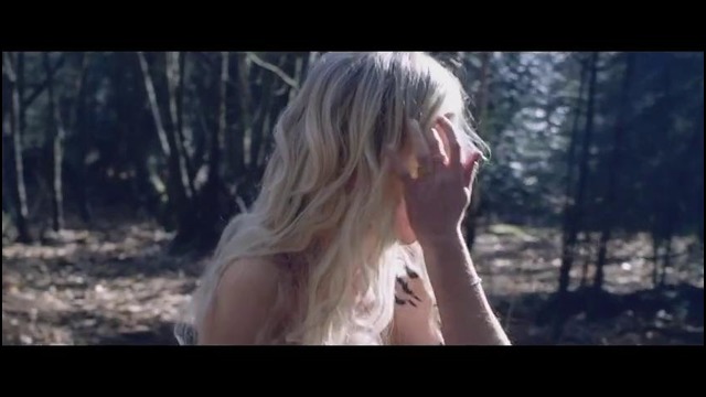 Ellie Goulding – Beating Heart (Official Music Video 2014!)