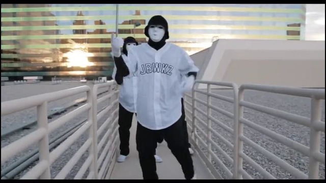 Jabbawockeez – two step challenge