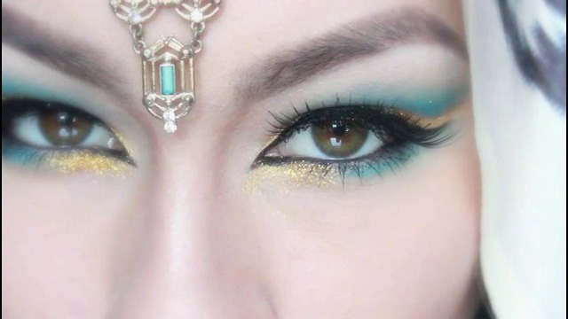 Девочка с плаката, конкурса «Звезда Востока»)