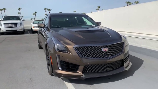 Doug DeMuro. Cadillac CTS-V 2019 года – это безумно быстрый люксовый седан