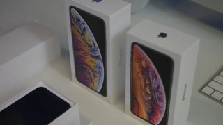 IPhone Xs & Xs Max Unboxing: Series 4 {Ultimate Edition