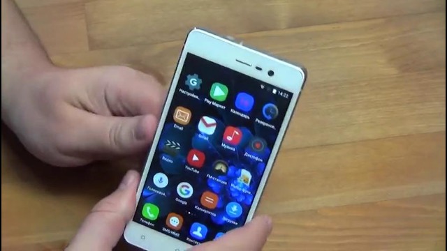 Blackview Omega Pro 4G – стекло, металл и трещины