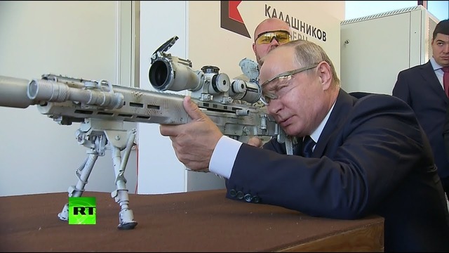 Путин пострелял из снайперской винтовки в парке «Патриот»