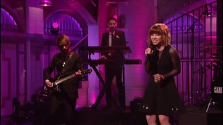 Carly Rae Jepsen – I Really Like You (Live On SNL)