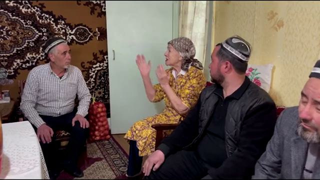 Марғилонда имомлар ва ҳожилар маънавий-моддий кўмакка муҳтож аҳоли вакилларига кўмак кўрсатишмоқда