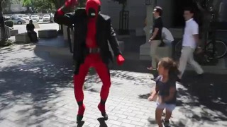 Deadpool vs Gangnam Style