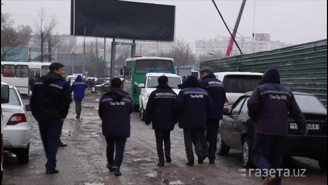 Ситуация возле места обрушения грунта на строящейся Юнусабадской линии метро