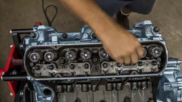 Как устроен двигатель Pontiac GTO. Залипательная сборка