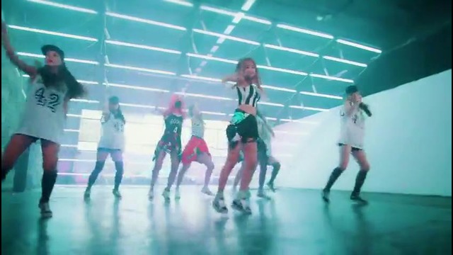 D.holic – Color me rad