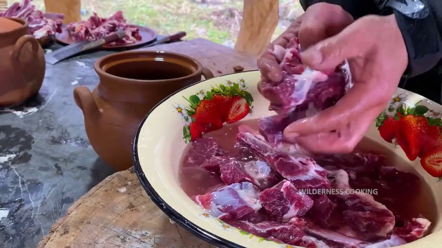 Нежные говяжьи рёбрышки приготовленные в тандыре! Старинный рецепт в глиняной посуде