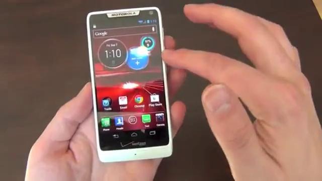 Motorola DROID RAZR M Unboxing and First Look