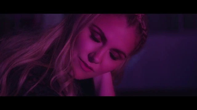 Clara Mae – I’m Not Her (Official Video 2k17!)