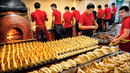 30 COOKS! 6 TANDOORS! 6000 Samosa PER DAY | Uzbek Giant Food Factory
