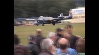 Показательный полет Gloster Meteor NF.11 и de Havilland Venom FB1