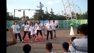 Танец на выступлении