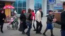 Обнимите меня если вы Счастливы