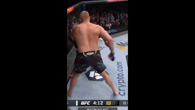 Sergei Pavlovich ROCKED Derrick Lewis!! #shorts