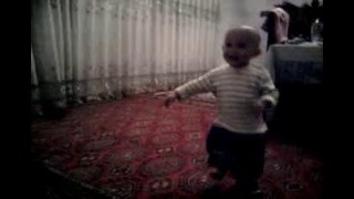 Маленький Мальчик танцует Лезгинку