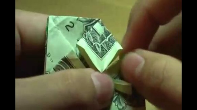 Красивое оригами сердце из денег