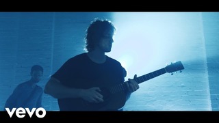 Dean Lewis – Waves (Live Stripped Back One Take)