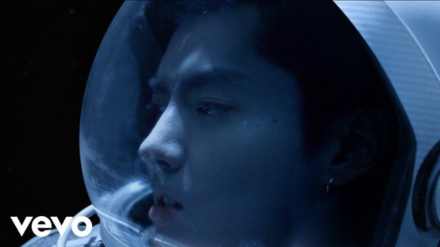 Kris Wu feat. Jhené Aiko – Freedom (Official Video 2018!)