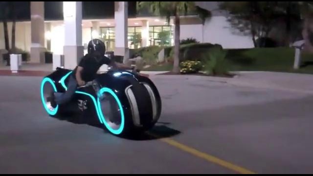 Мотоцикл из Tron