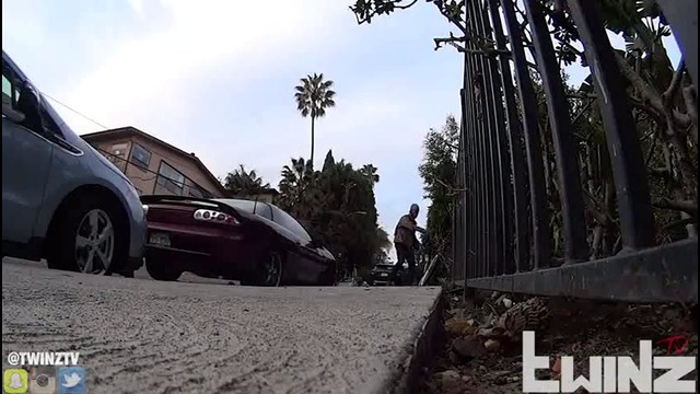 Insane electric bait bike prank in the hood