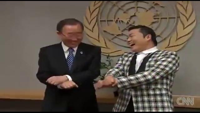 Генсек ООН Пан Ги Мун станцевал с рэппером PSY Gangnam Style