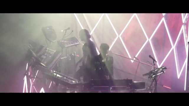 Tokio Hotel – EASY (Official video)
