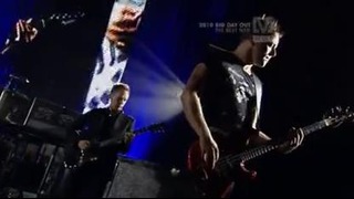 Muse ft. Nic Cester(Jet) – Back in Black (ACDC cover)