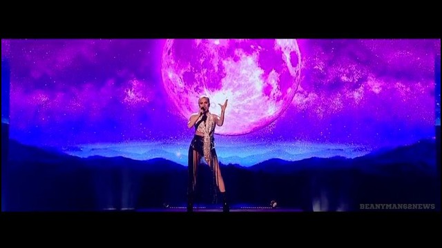 Lady Gaga – Million Reasons (Live at the X Factor UK)