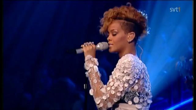 Rihanna-Russian Roulette Live Skavlan