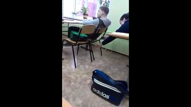 Немного упал