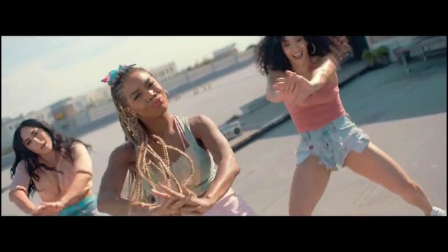 Enrique Iglesias – SUBEME LA RADIO (Dance Video) ft. Descemer Bueno, Zion & Lennox