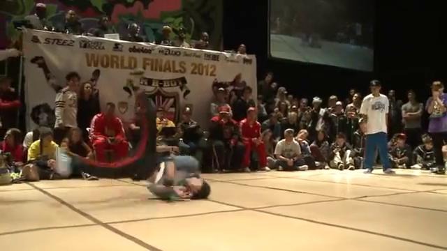 UK BBoy Champs 2012 – JINJO vs FOUND NATION (BBoy Crew Semi Final) – YouTube