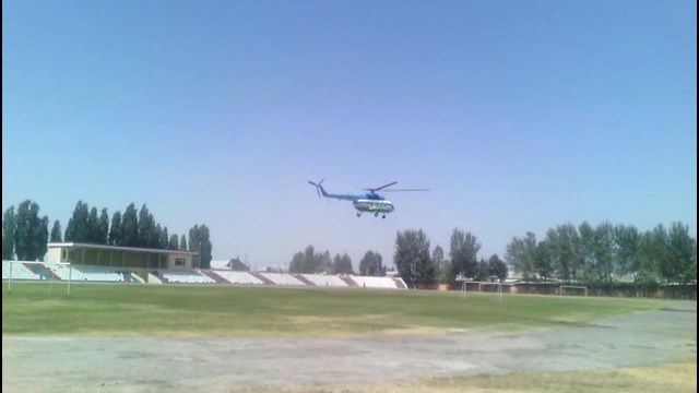 В город Китаб приземлился вертолёт
