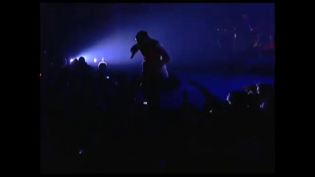 Kanye West – Can’t tell me nothing (Live from The Joint)