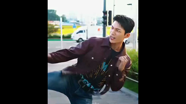 VID 20230704 214240 070