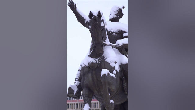 Последствия сильного снега в Ташкенте. Собрали яркие кадры в no comment от Repost TV. 10.01.2023