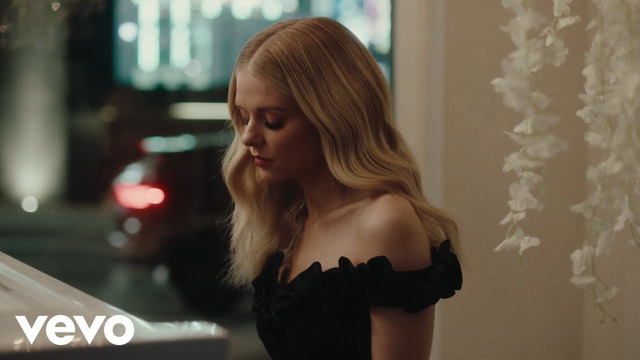 Amanda Jordan – Someone Who Comes Back (Official Video)