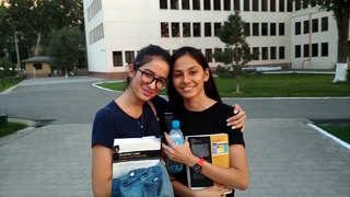 Жители Узбекистана реагируют на то, как их называют красивыми