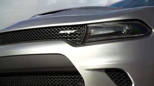 2015 Dodge Charger SRT Hellcat- The Most Powerful Sedan In The World! – Igni