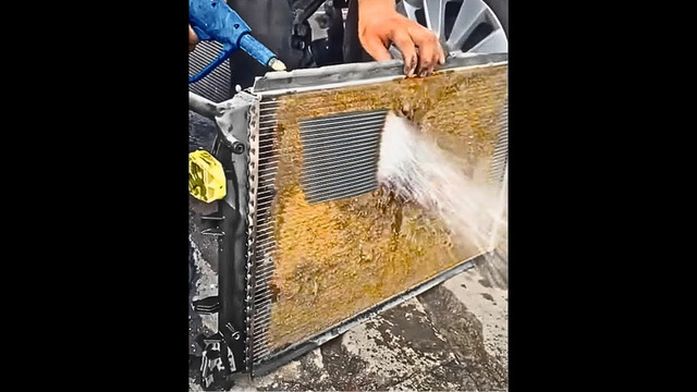 Satisfying Videos of Workers Doing Their Job Perfectly ▶ 27